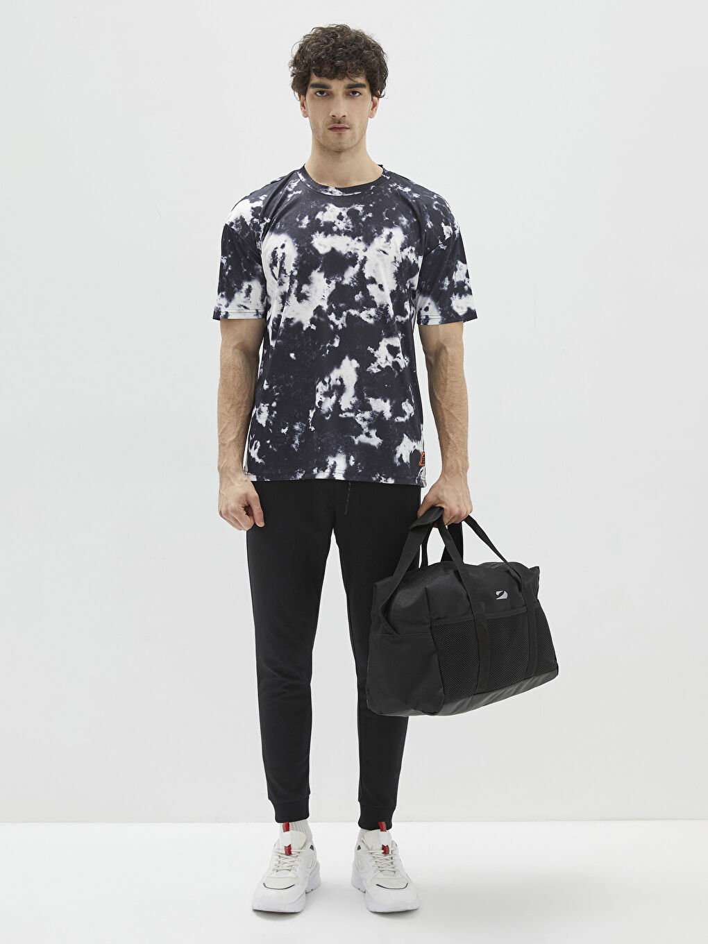 Siyah Baskılı File Detaylı Erkek Aktif Spor Çanta-1