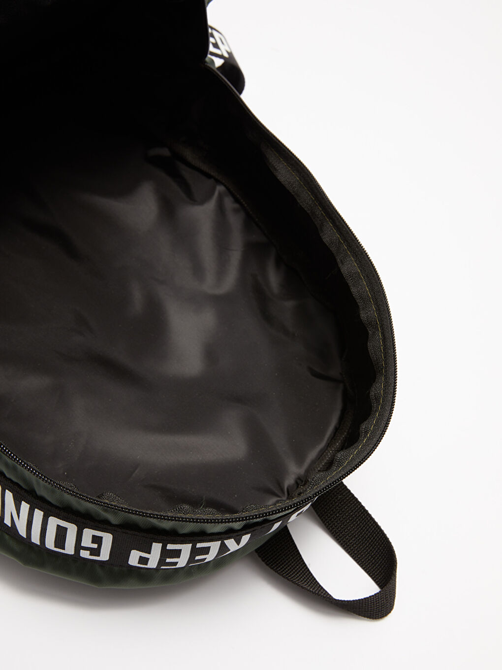 حقيبة ظهر مطبوعة بشعار للرجال-5