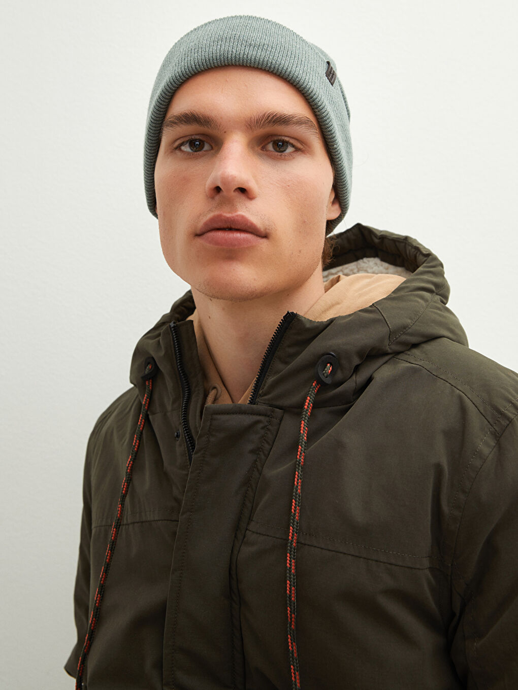 Haki Standart Kalıp Kapüşonlu Erkek Parka-1