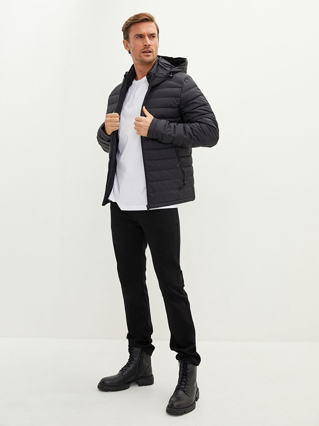 LCWAIKIKI Classic Standard Fit Hooded Men's Coat -W12659Z8-CVL