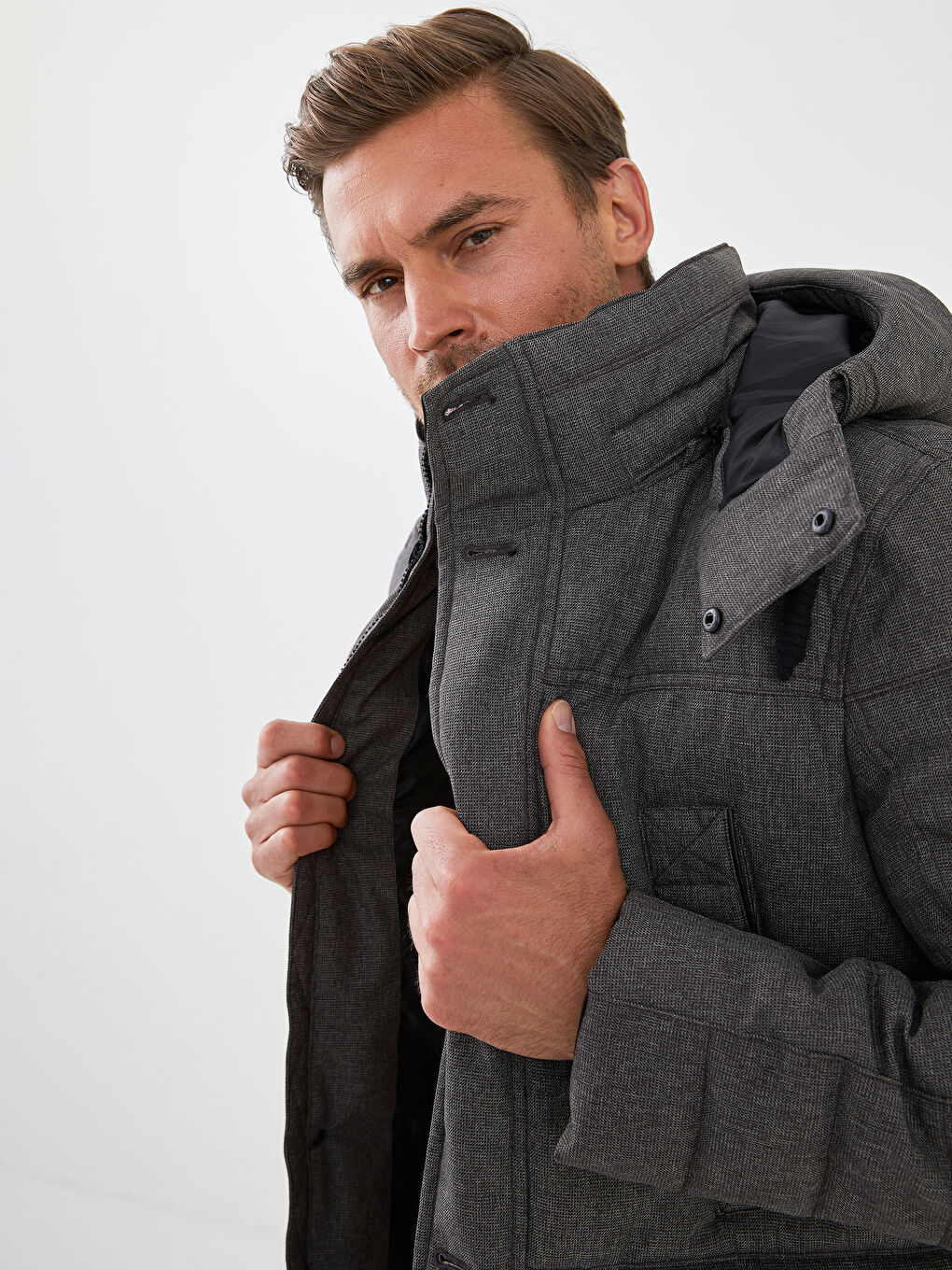 Парка мужская с капюшоном утепленная-2