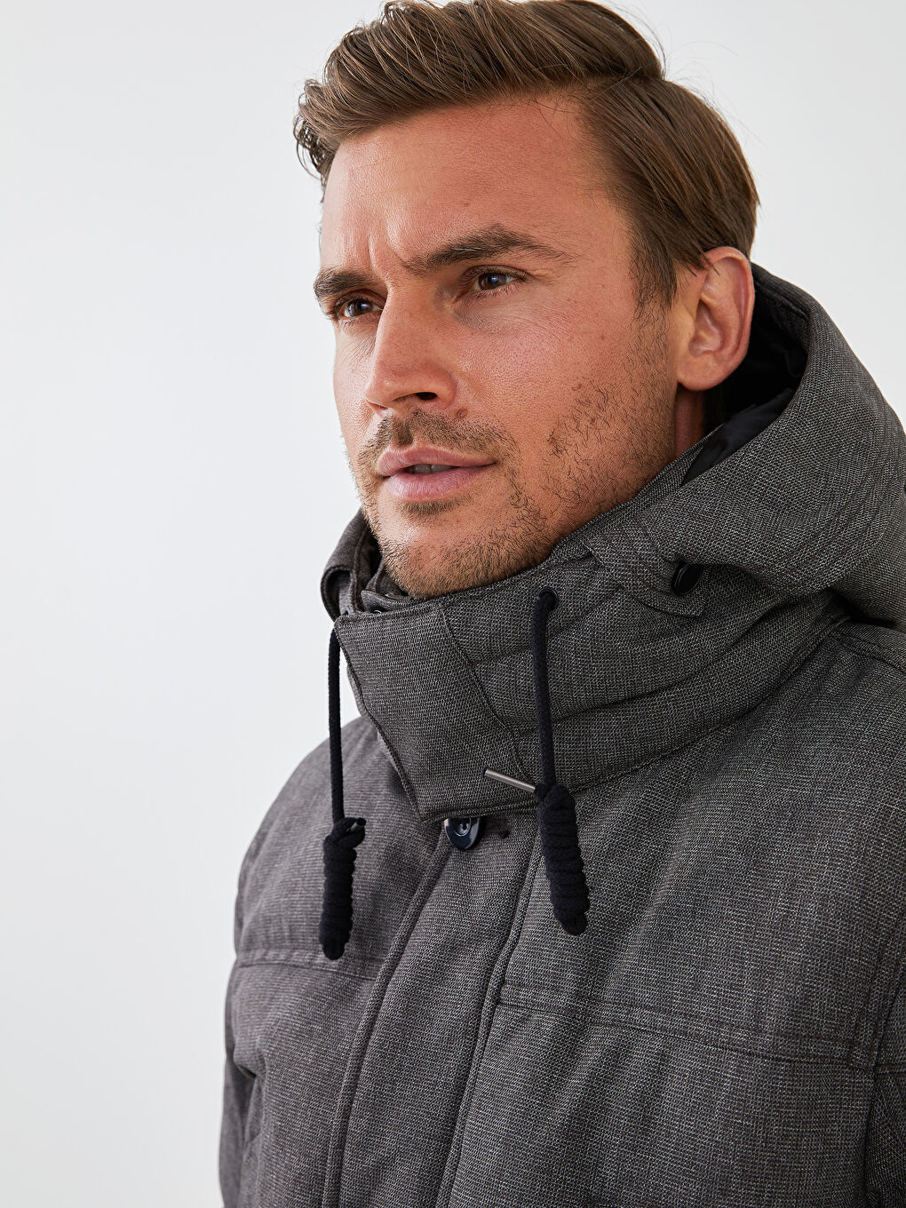 Парка мужская с капюшоном утепленная-3