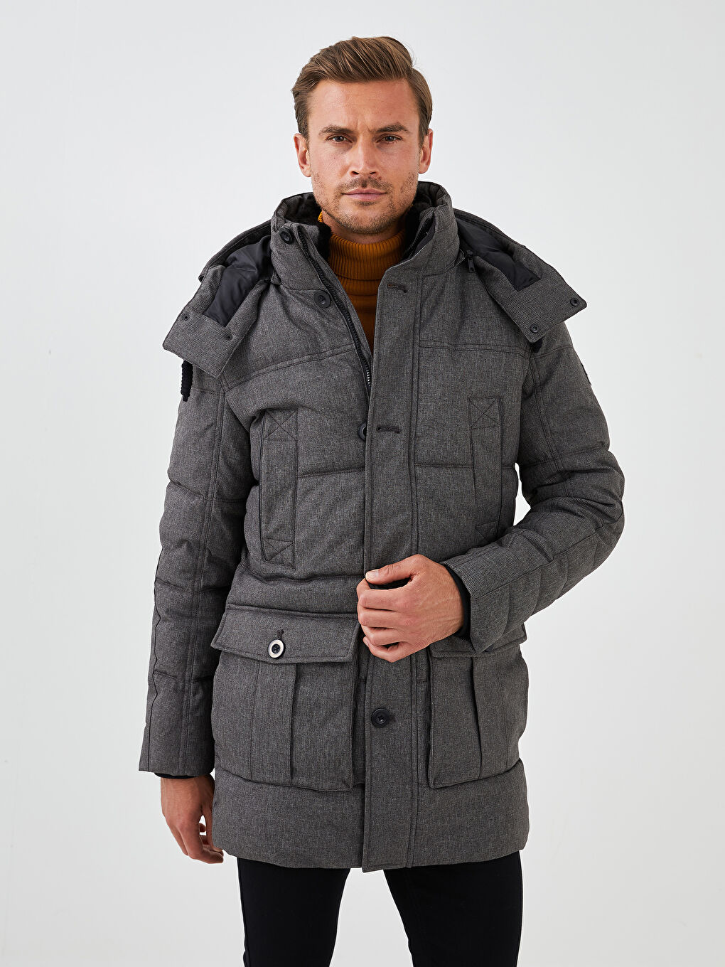 Парка мужская с капюшоном утепленная-1