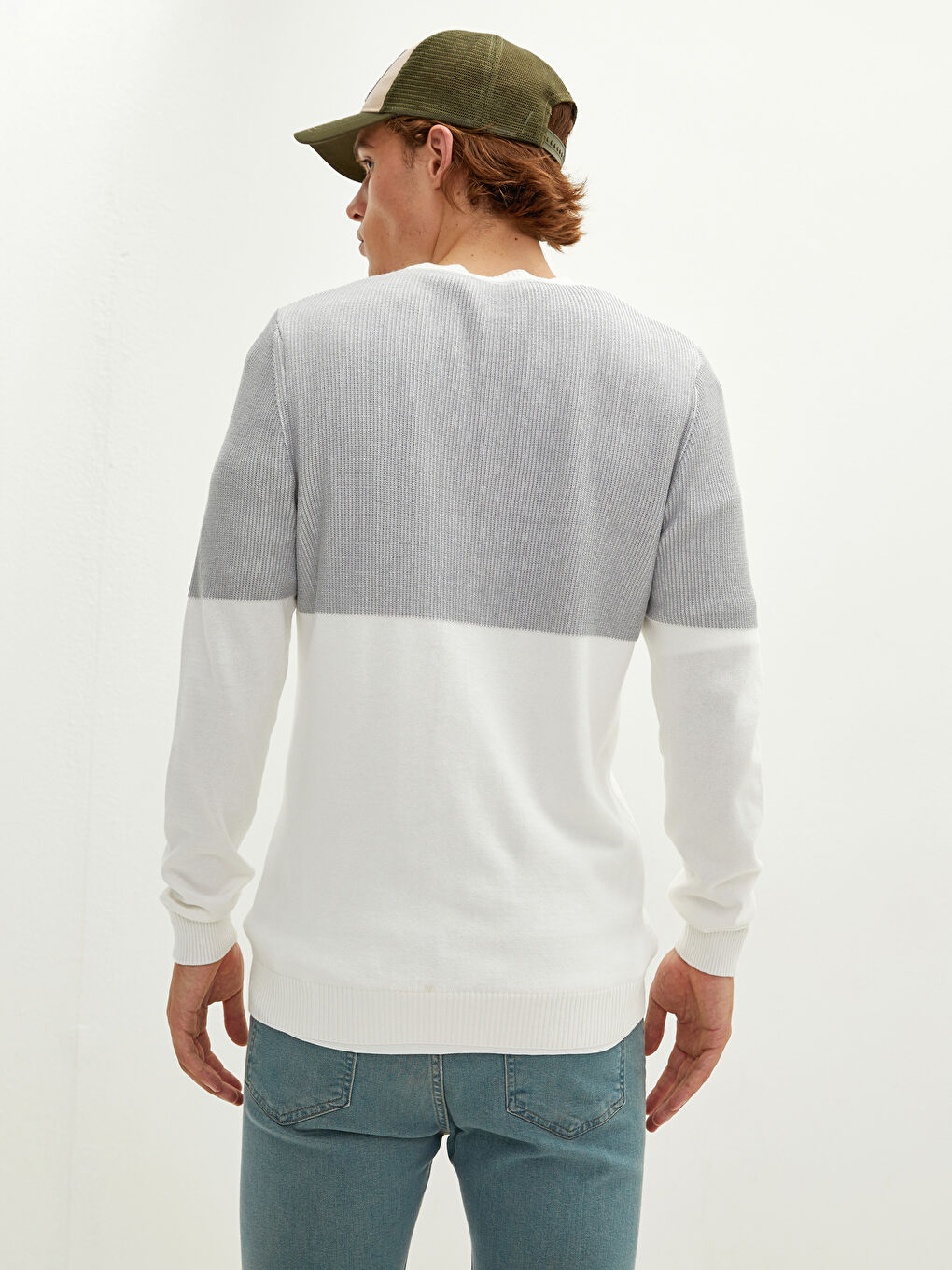 Crew Neck Long Sleeve Color Block Men's Knitwear Sweater-4