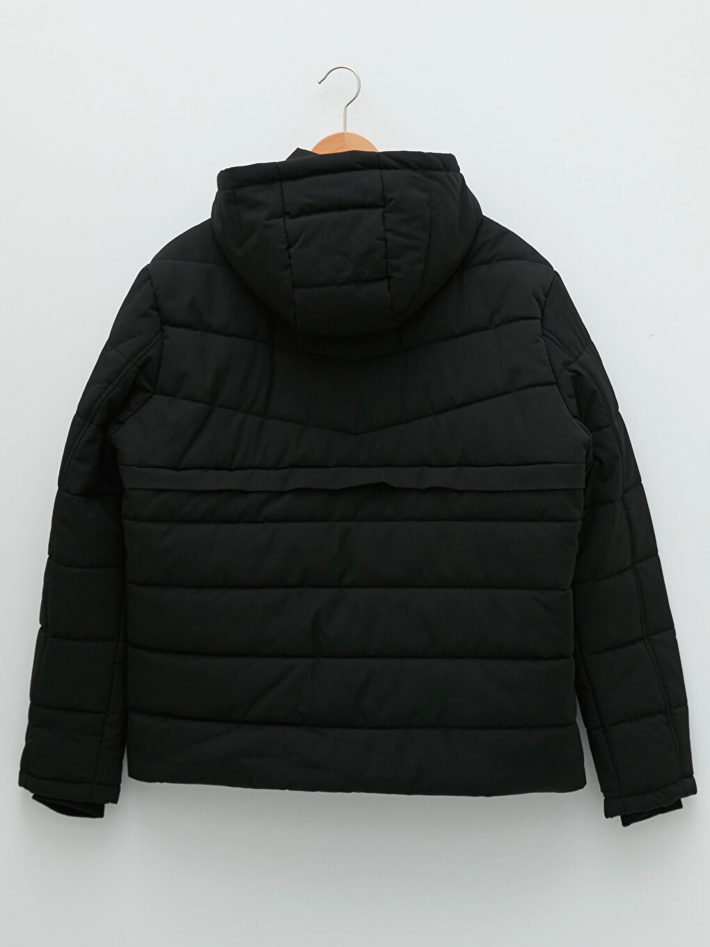 LCWAIKIKI كلاسيك پاڵتۆی پوفەر ڕه‌ش پیاو -W12670Z8-CVL