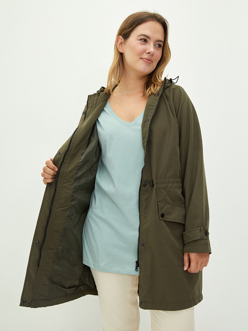 Haki Kapüşonlu Düz Uzun Kollu İnce Kadın Mont-4