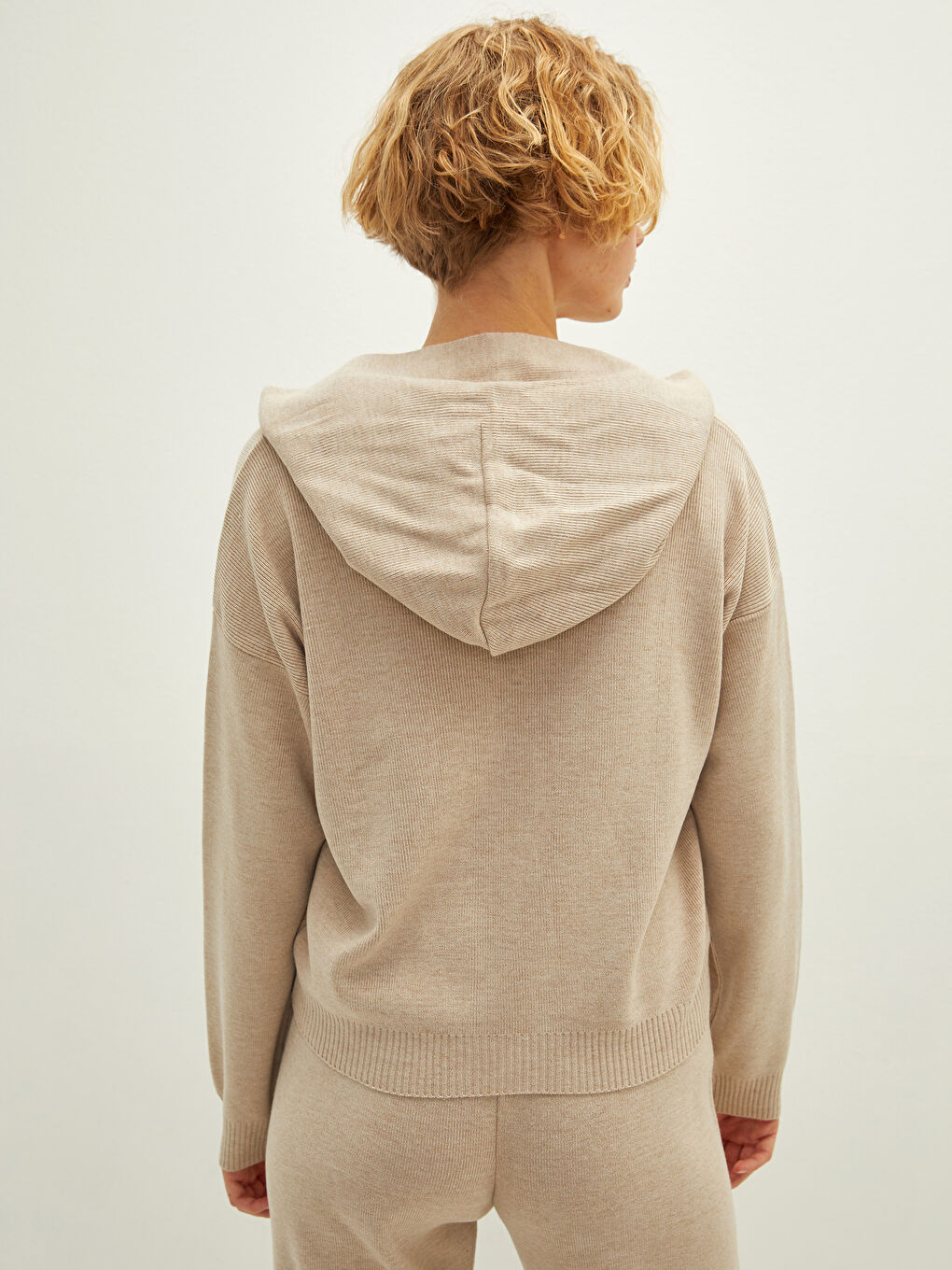 Свитер Женский Трикотажный С Длинным Рукавом С Капюшоном-4