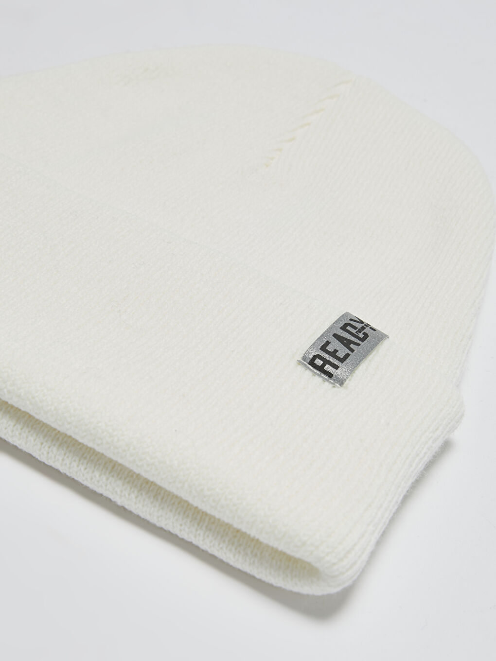 Ekru Etiket Baskılı Erkek Çocuk Triko Bere-1