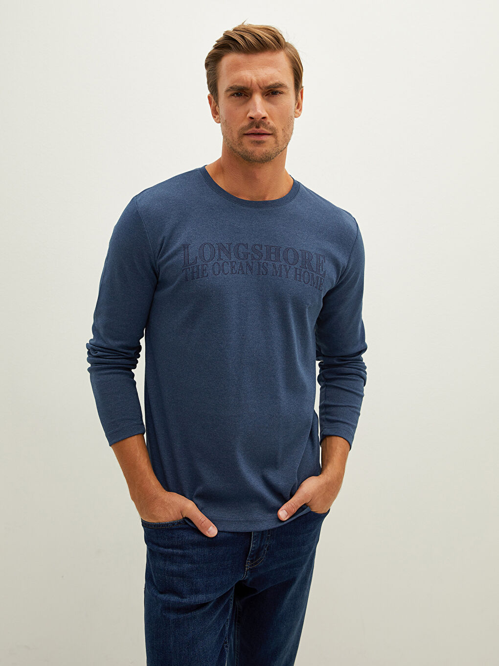 تيشيرت رجالي مطبوع بأكمام طويلة ورقبة دائرية