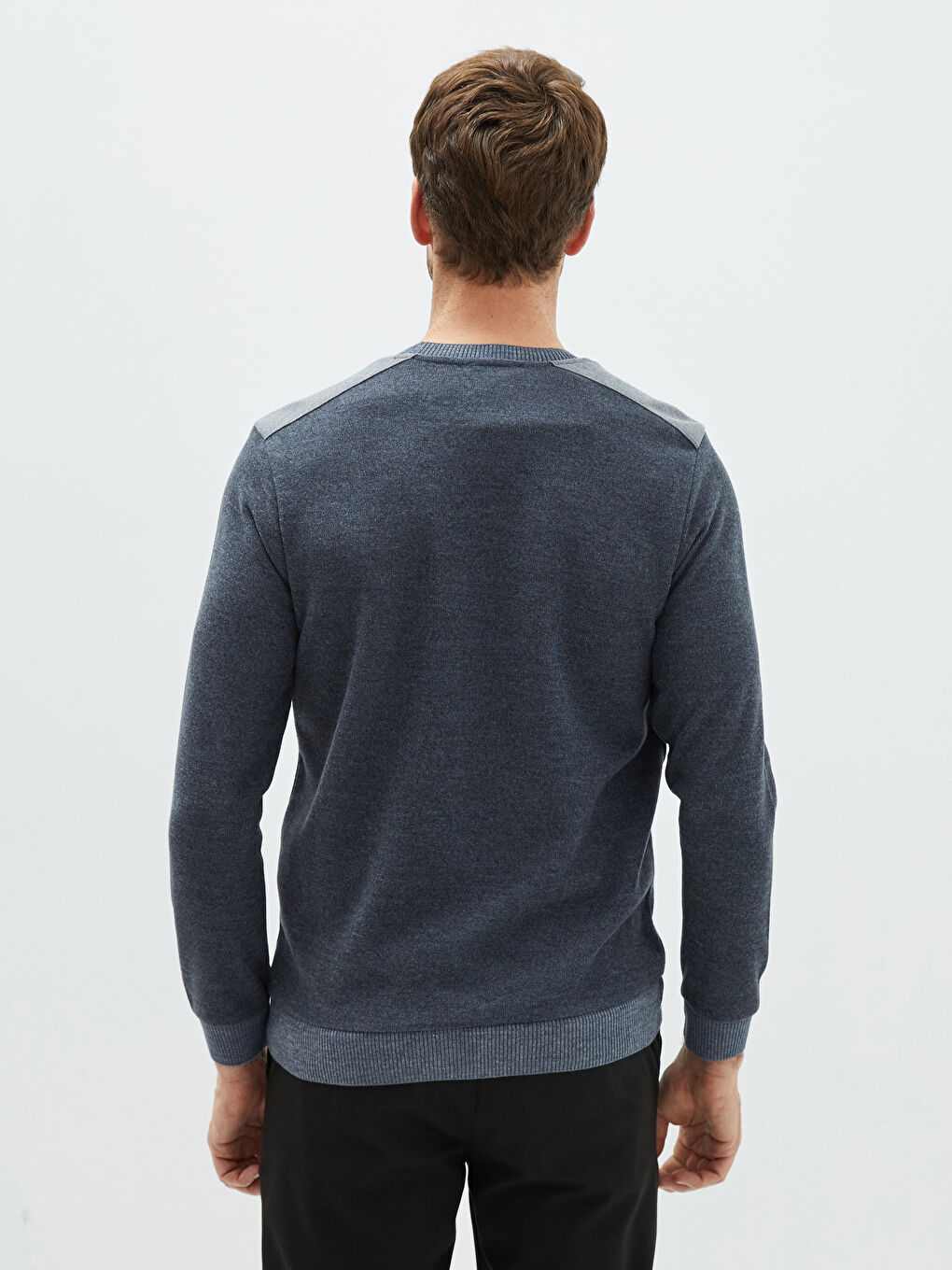 LCWAIKIKI Classic Crew Neck Long Sleeve Thick Men's Sweatshirt -W12780Z8-DLQ