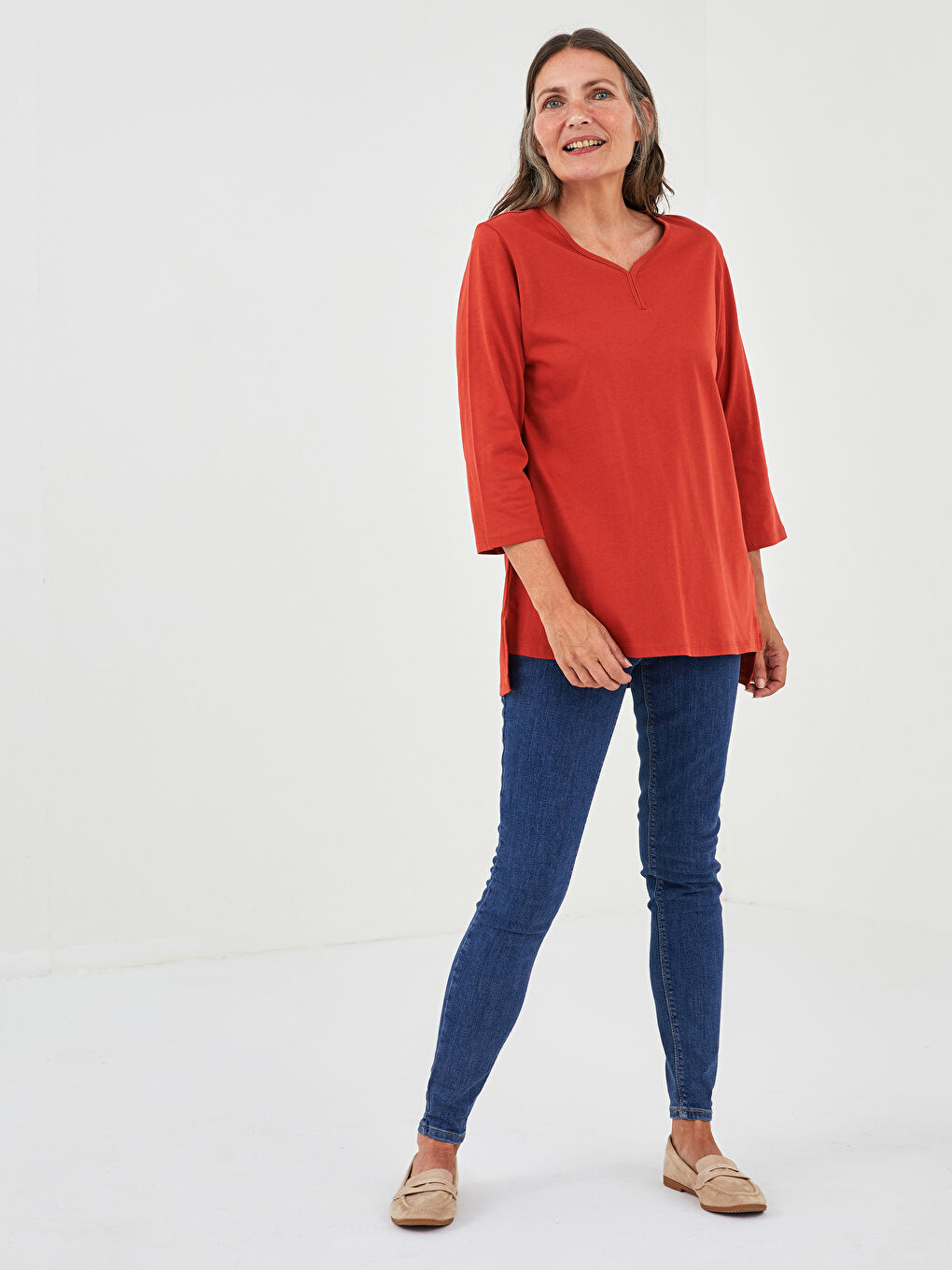 Kahverengi V Yaka Düz Uzun Kollu Kadın Tişört-2