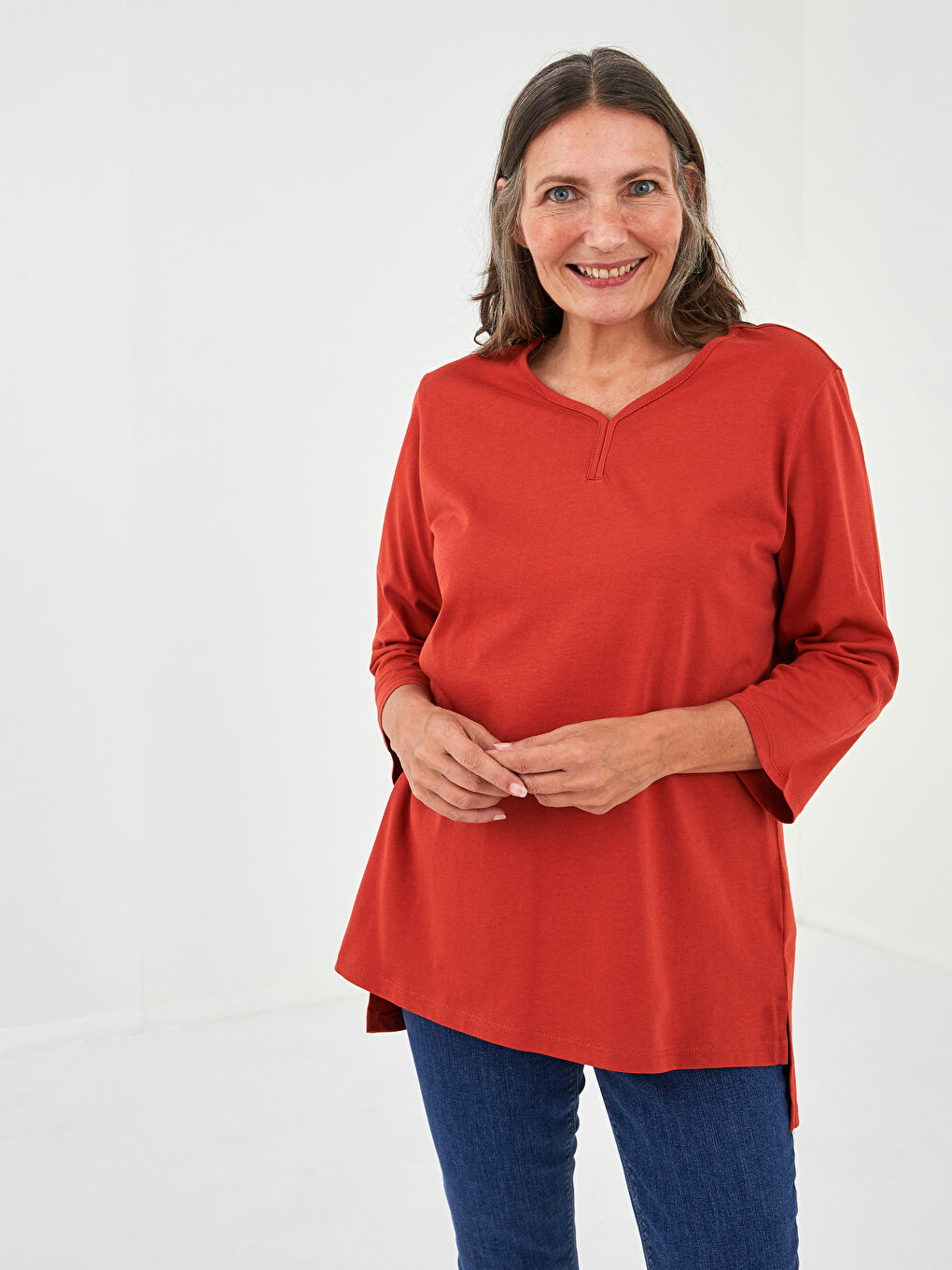 Kahverengi V Yaka Düz Uzun Kollu Kadın Tişört-1