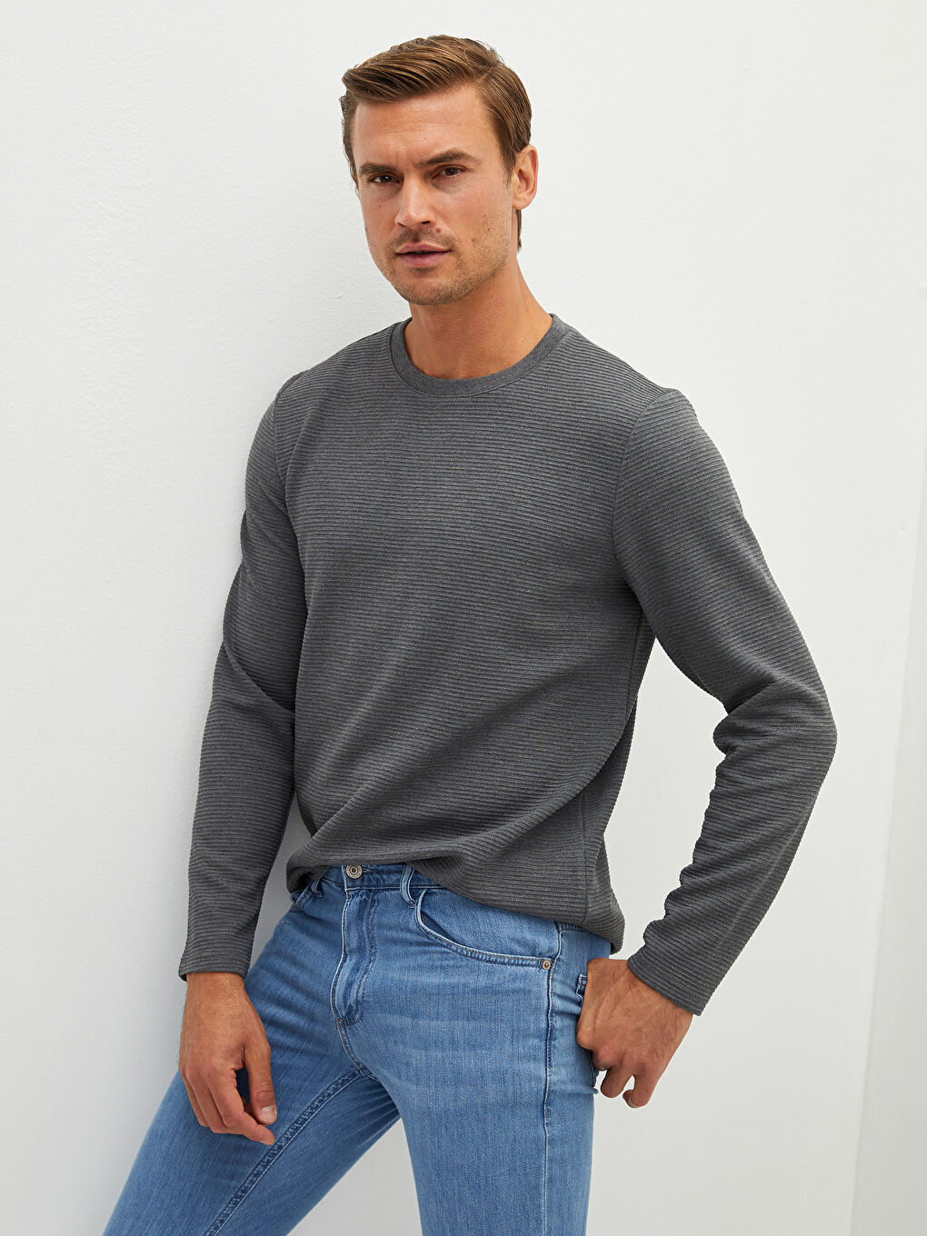 Gri Bisiklet Yaka Uzun Kollu Basic Erkek Tişört-2