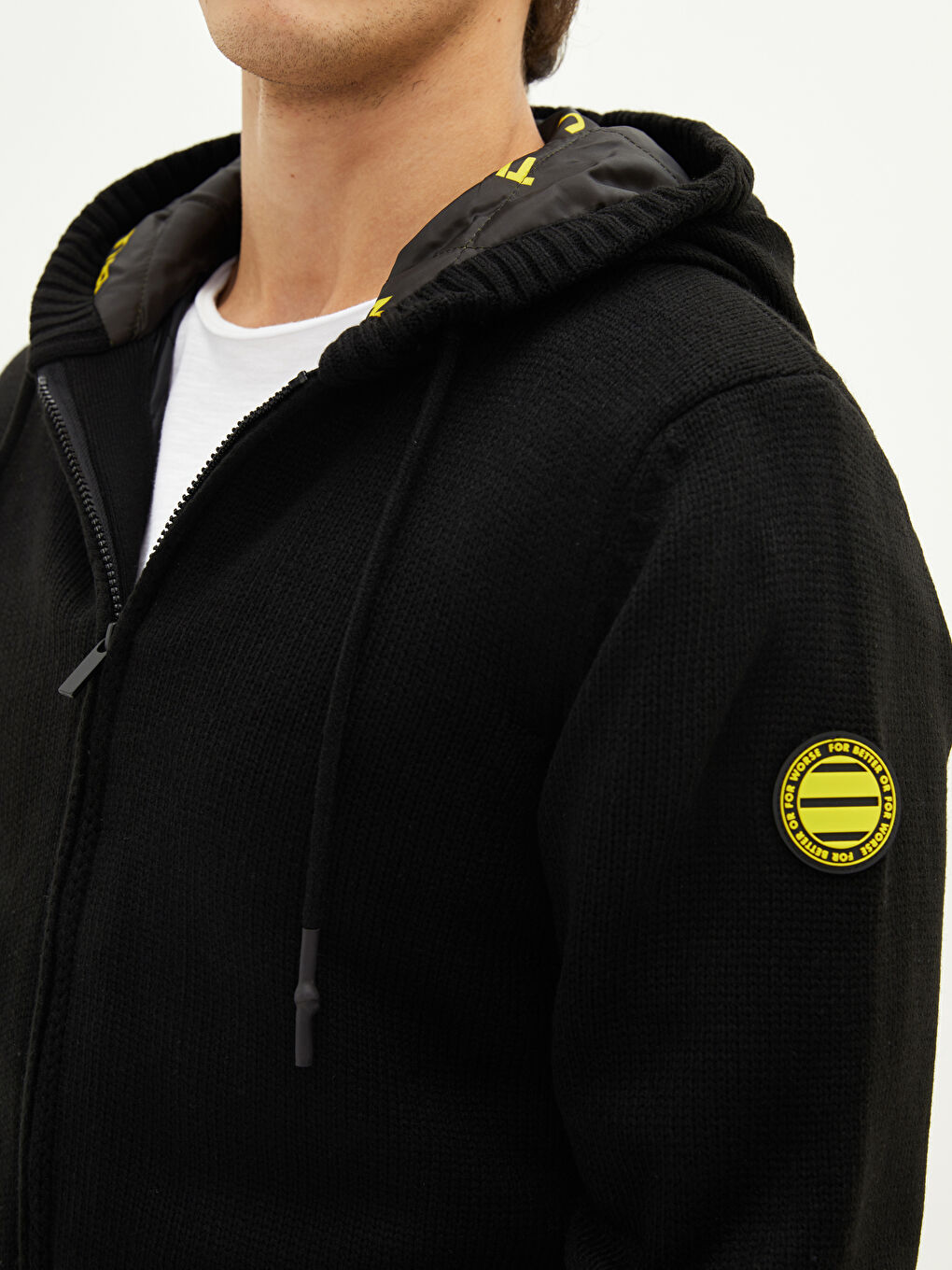 Siyah Dar Kalıp Kapüşonlu Uzun Kollu Erkek Triko Hırka-3