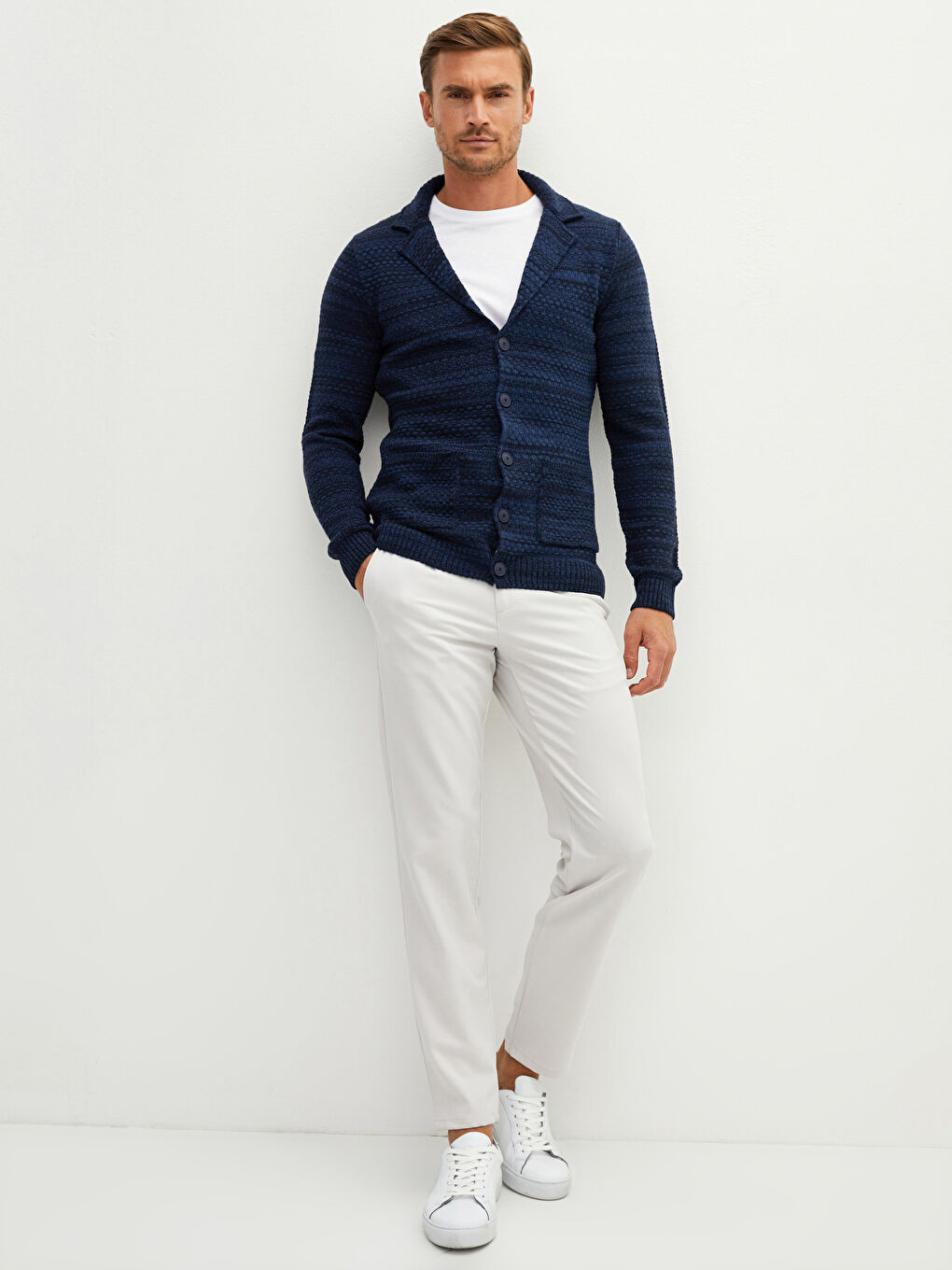 Standard Pattern Jacket Collar Thick Men's Knitwear Cardigan-1