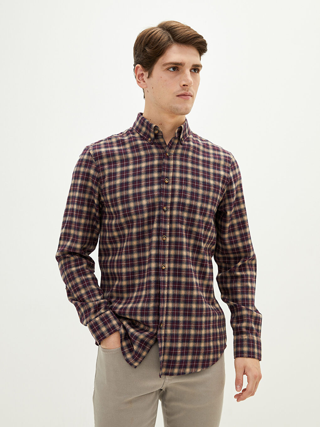 قميص رجالي كاروهات كم طويل بقصة عادية من قماش الجبردين-1