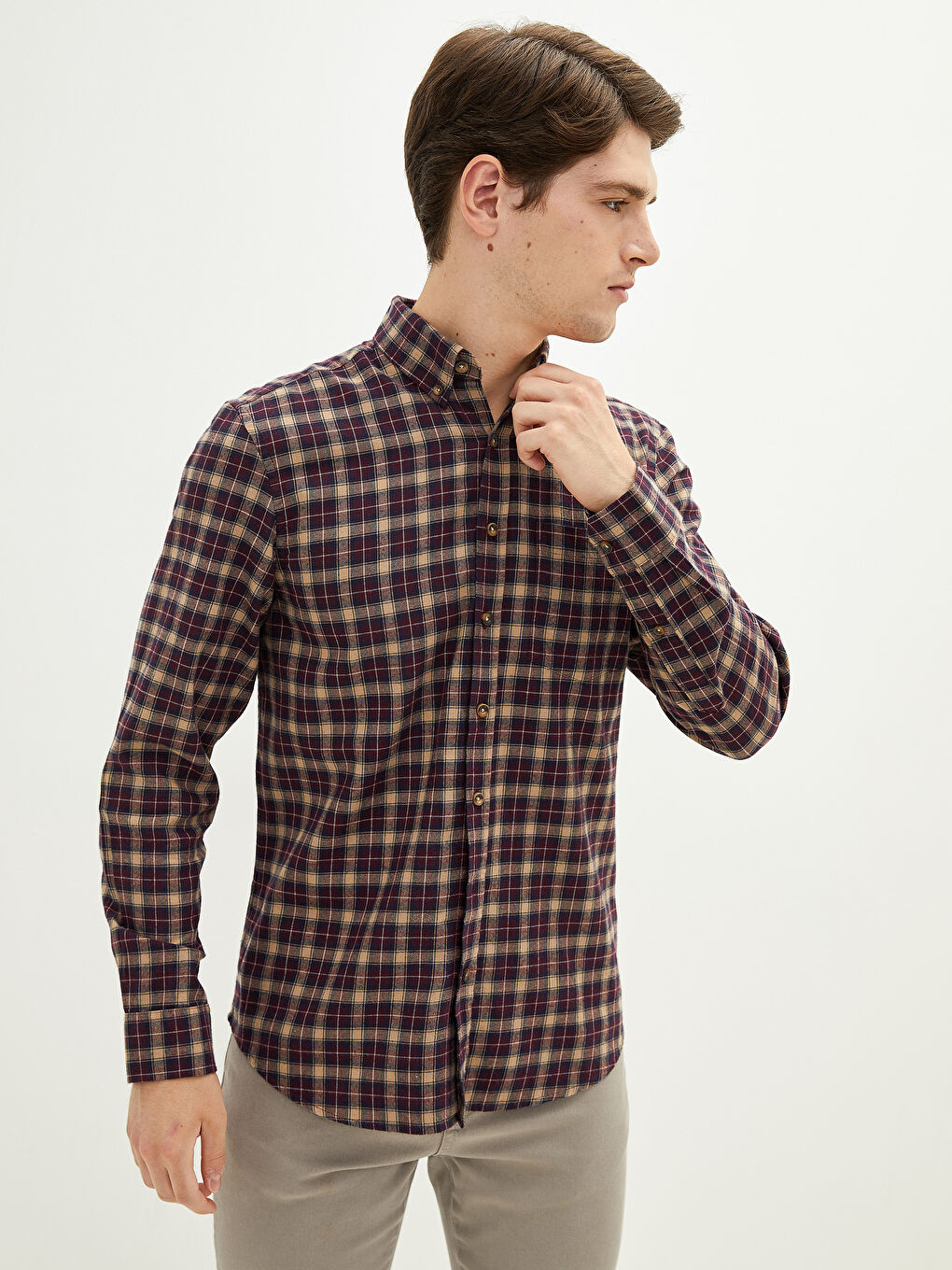 قميص رجالي كاروهات كم طويل بقصة عادية من قماش الجبردين-2