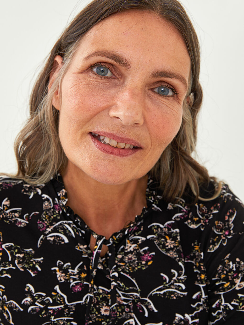 Karışık Bağlamalı Yaka Desenli Uzun Kollu Kadın Bluz-2