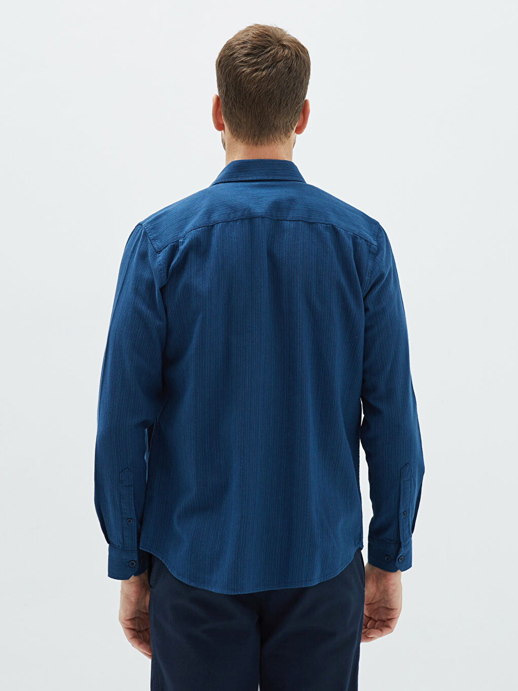 Чоловіча смугаста сорочка класичного крою з довгими рукавами-4