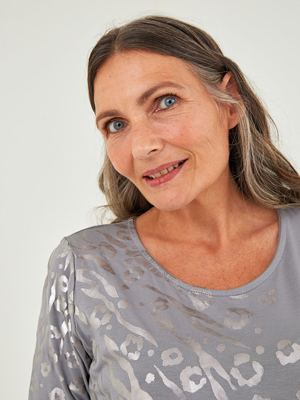 Crew Neck Shiny Printed Long Sleeve Viscose Women's T-Shirt-2