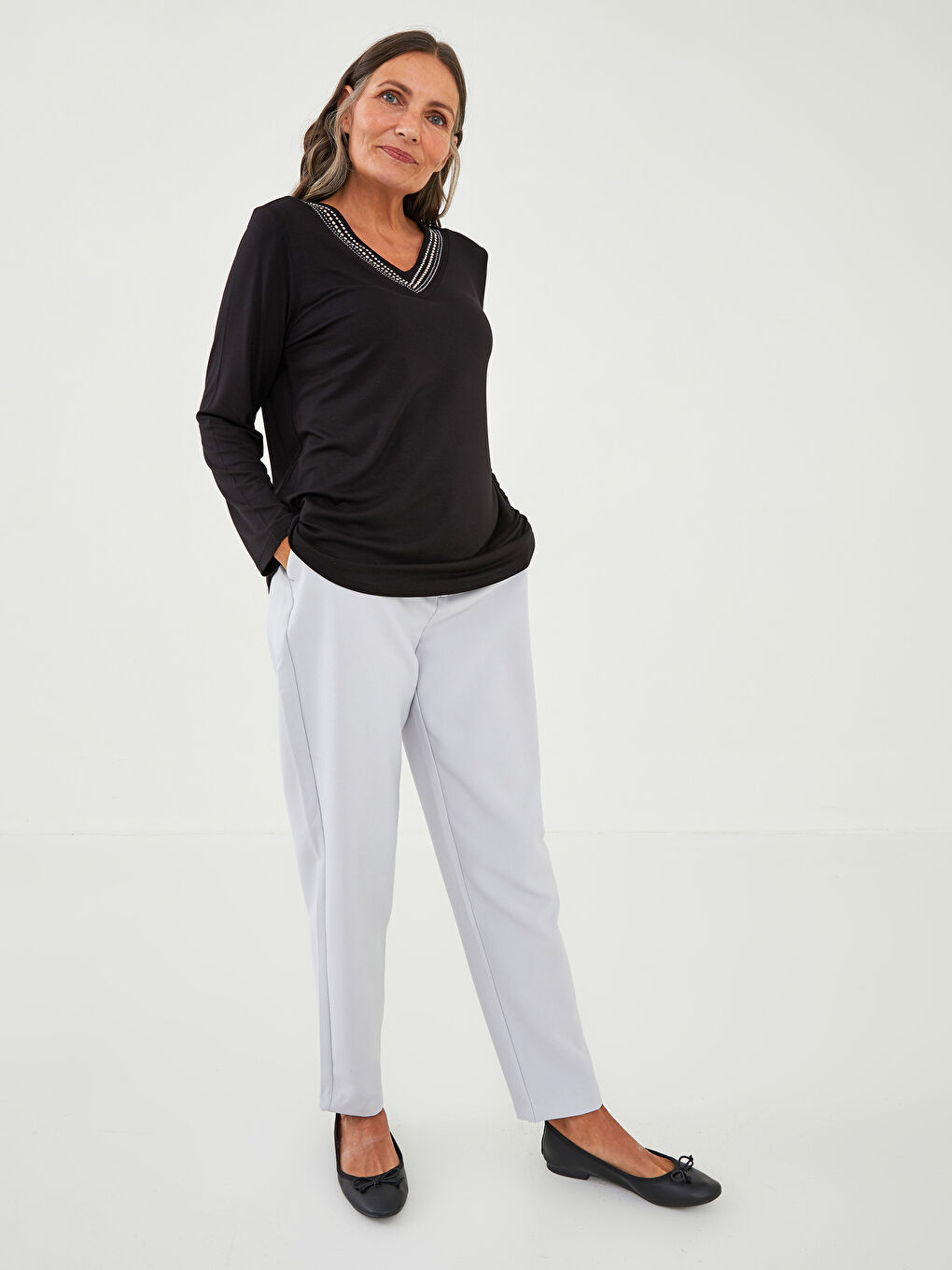 V Neck Stone Printed Long Sleeve Viscose Women's Blouse-1