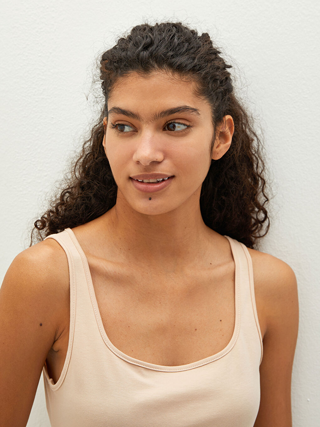 U Neck Plain Strappy Women's Tank Top-2