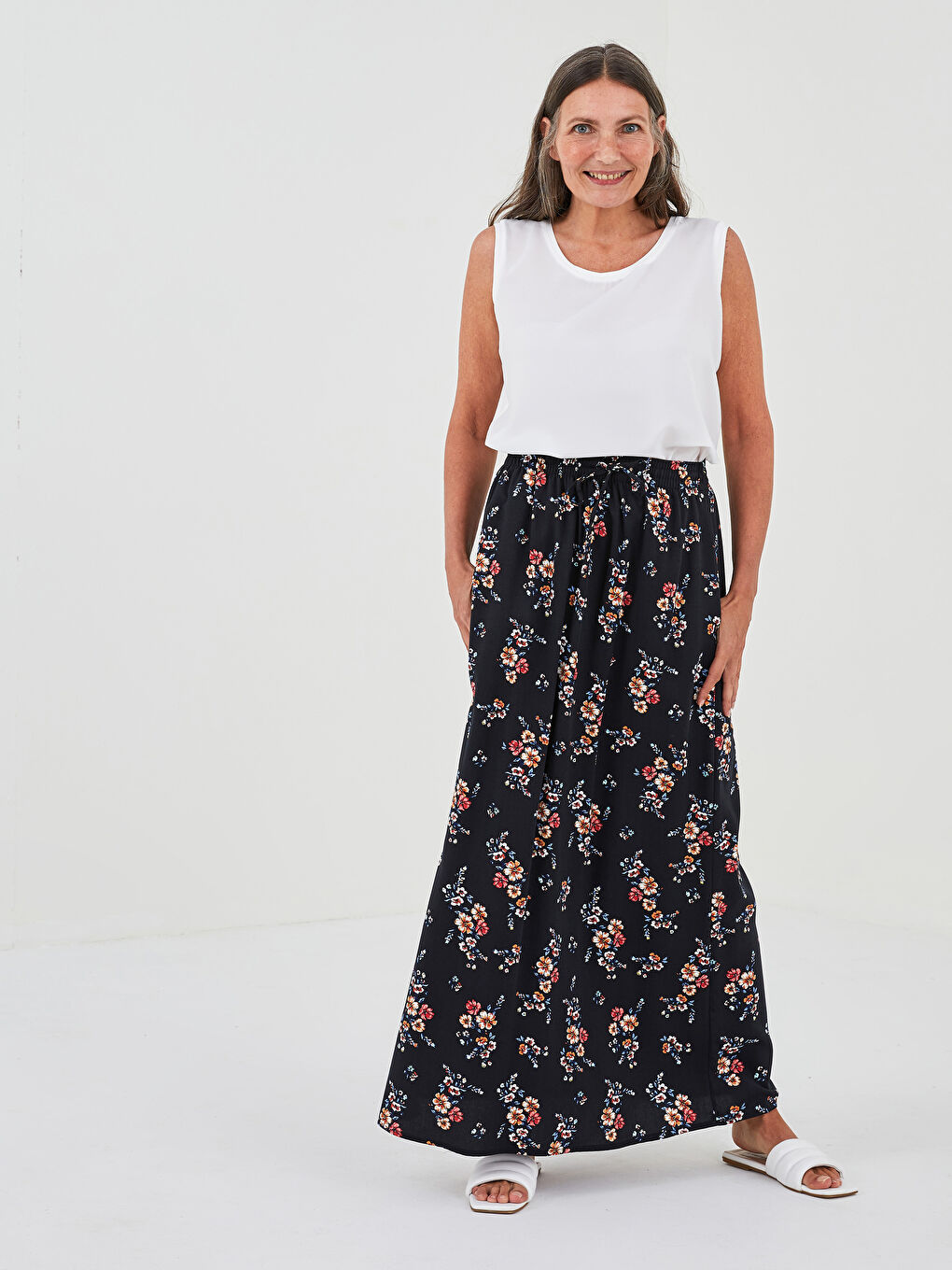 Elastic Waist Flower A-Cut Belmando Fabric Women's Skirt-1