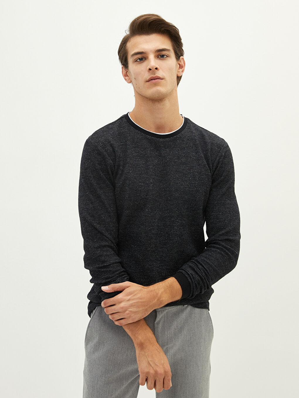 Ерлерге арналған ұзын жеңді дөңгелек жағалы свитшот