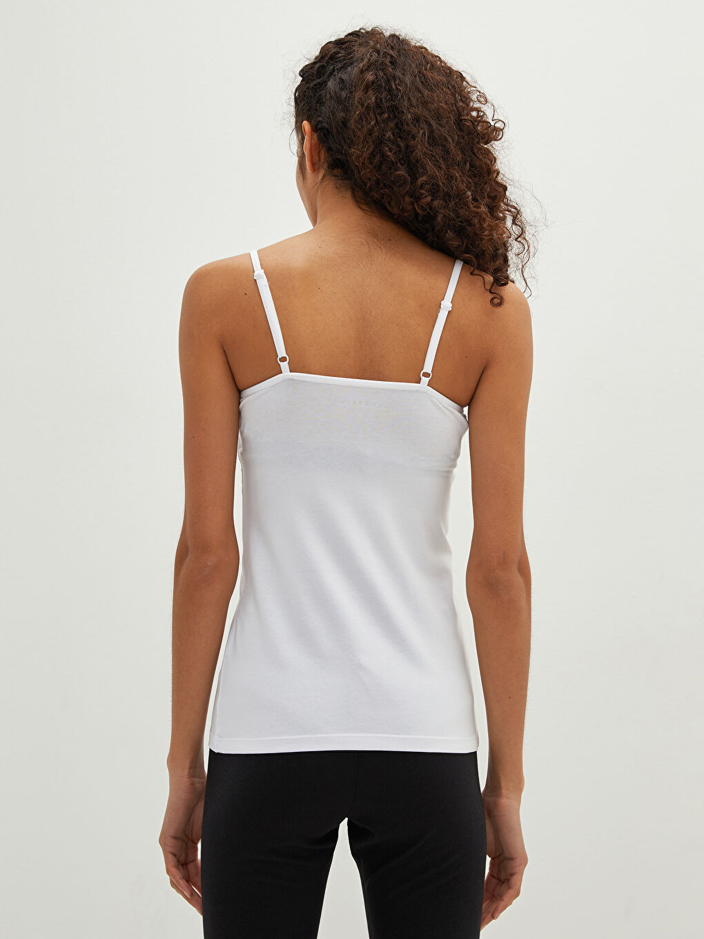Beyaz U Yaka Düz Askılı Kadın Kuplu Atlet-7