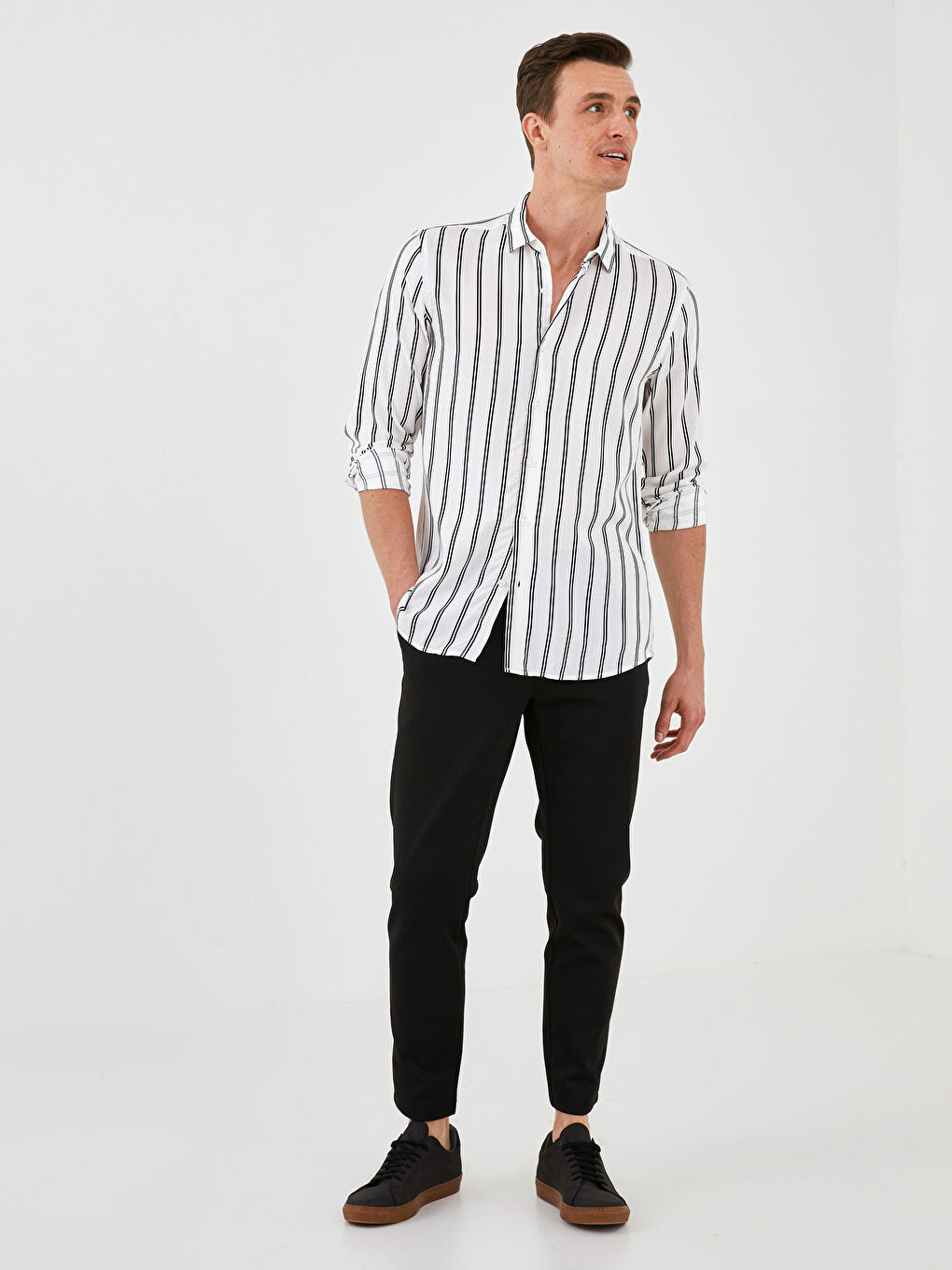 Beyaz Slim Fit Uzun Kollu Çizgili Viskon Erkek Gömlek-3