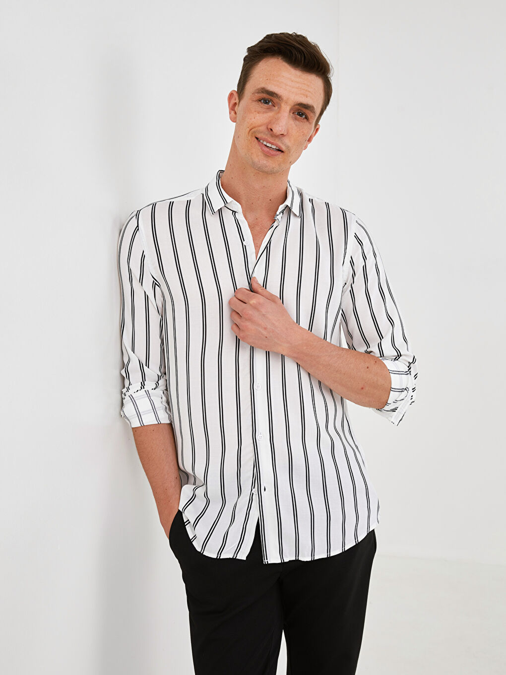 Beyaz Slim Fit Uzun Kollu Çizgili Viskon Erkek Gömlek