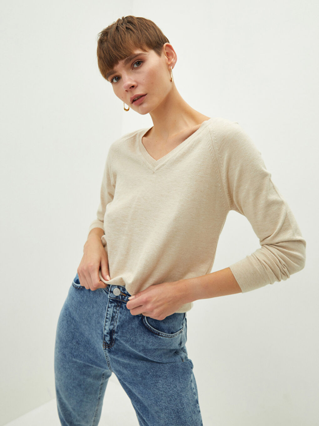 V Neck Plain Long Sleeve Women's Knitwear Sweater-1