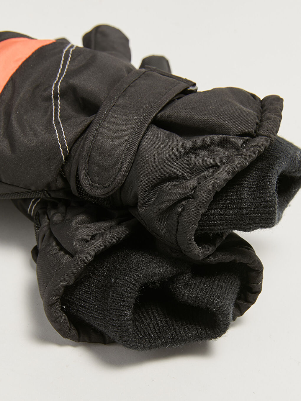 قفازات الثلج للسيدات-2