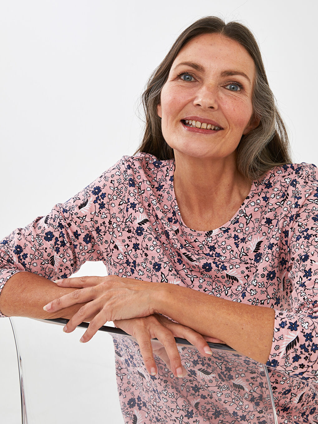 Pembe Bisiklet Yaka Çiçekli Uzun Kollu Kadın Tişört-3