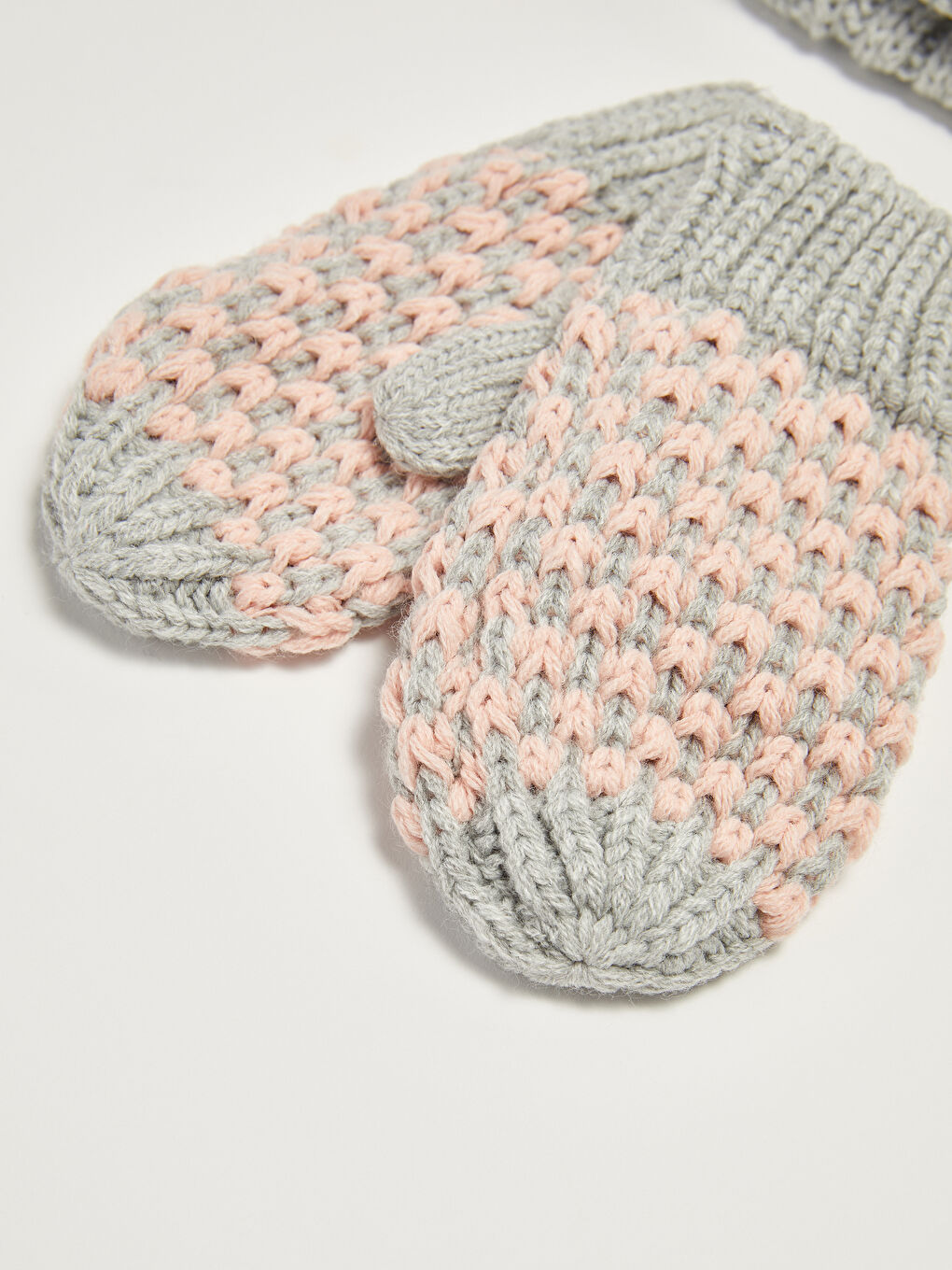 LCW baby Patterned Baby Girl Knitwear Hat and Gloves 2-Pack -W13688Z1-MKJ