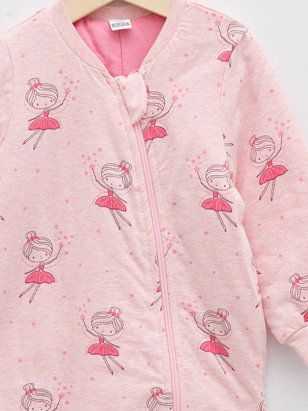 LCW baby Bisiklet Yaka Uzun Kollu Baskılı Kız Bebek Fermuarlı Uyku Tulumu -W13690Z1-LT4