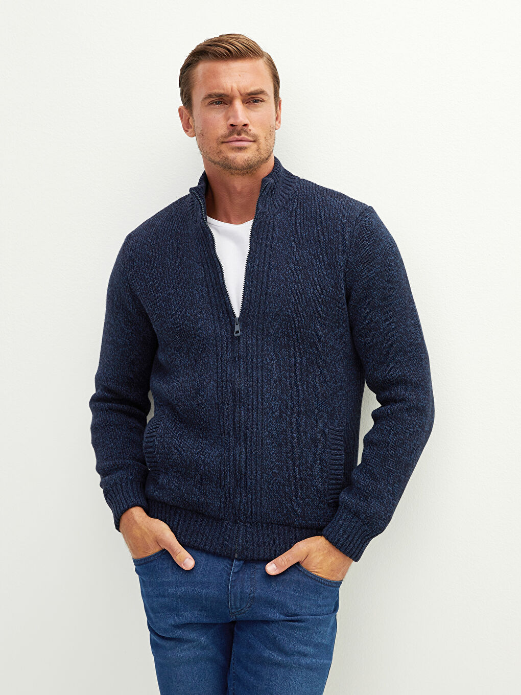Cardigan en Tricot à Manches Longues avec Col Roulé pour Hommes de Coupe Standard