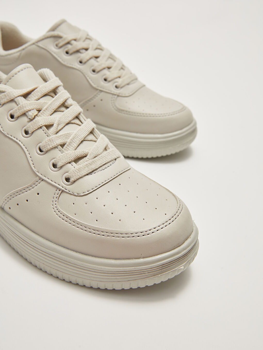 Әйелдерге арналған былғары көріністі қалың табанды баулы кроссовкалар-3