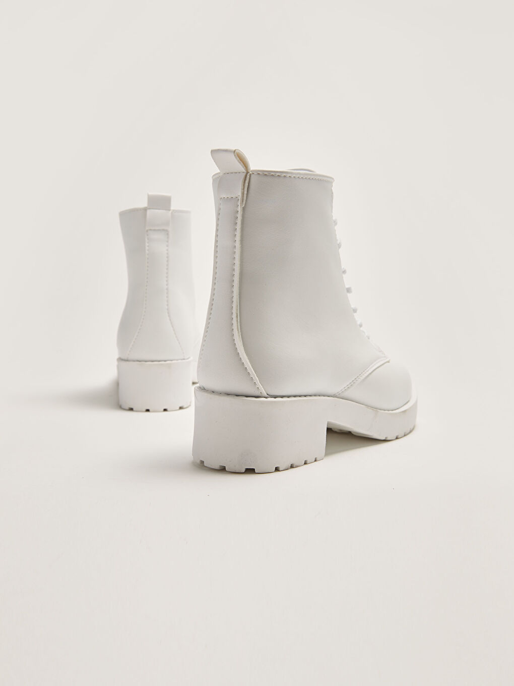 Ботуши за жени от изкуствена кожа с връзки-3