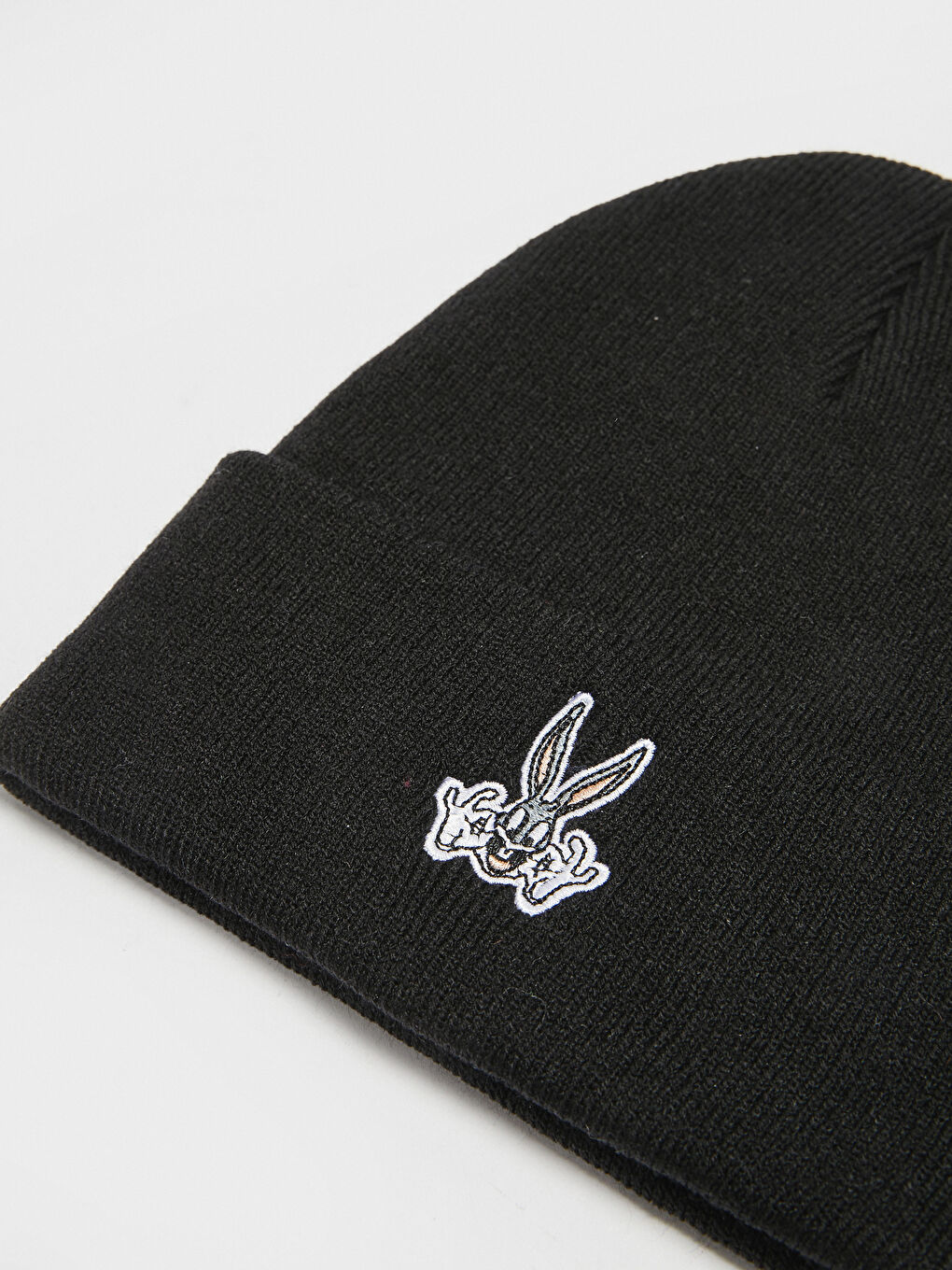 Лицензированный Женский Берет с Багзом Банни-1