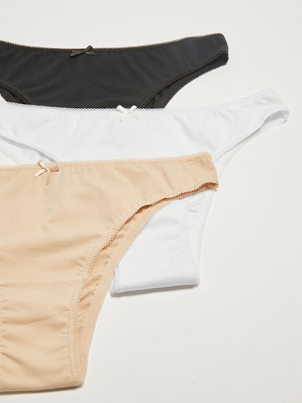Beyaz Fiyonk Detaylı Kadın Brazilian Külot 3'lü-7