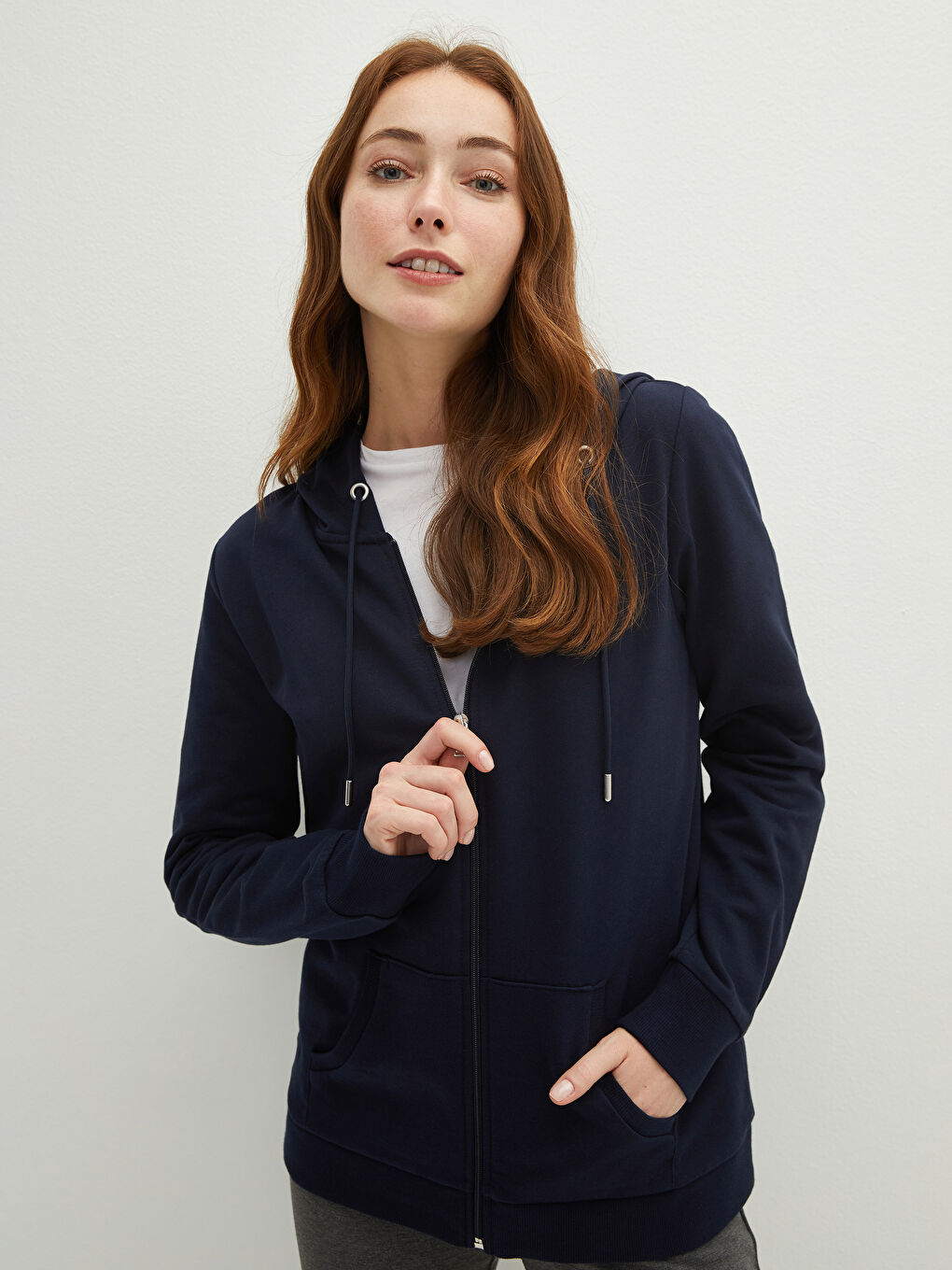 Lacivert Kapüşon Yaka Düz Uzun Kollu Fermuar Kapamalı Kadın Spor Hırka