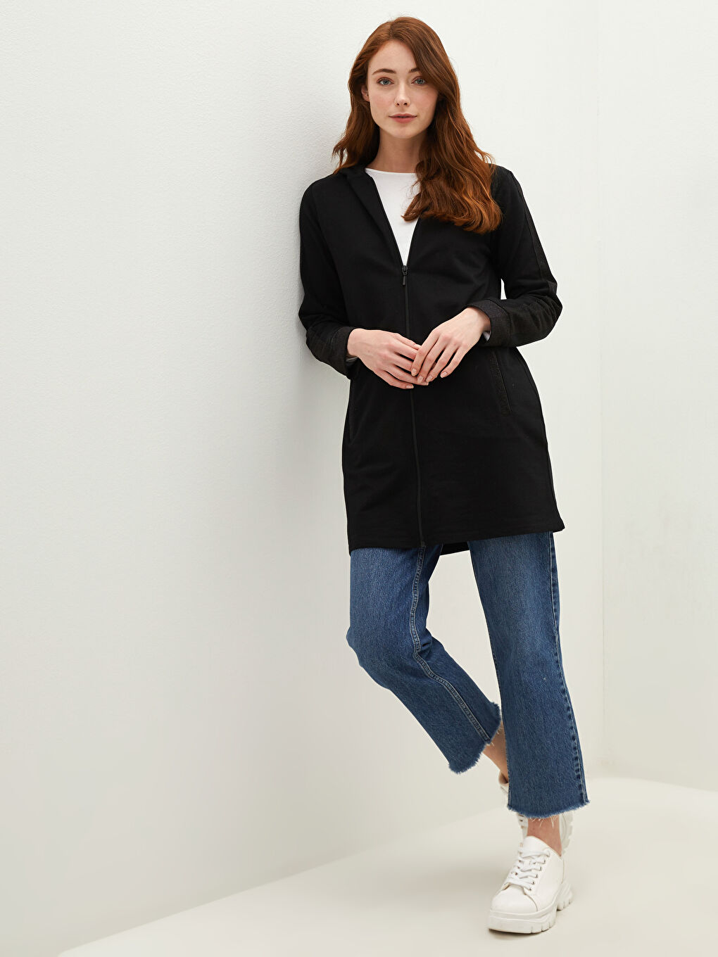 Siyah Kapüşon Yaka Sim Detaylı Cepli Uzun Kollu Kadın Hırka-2