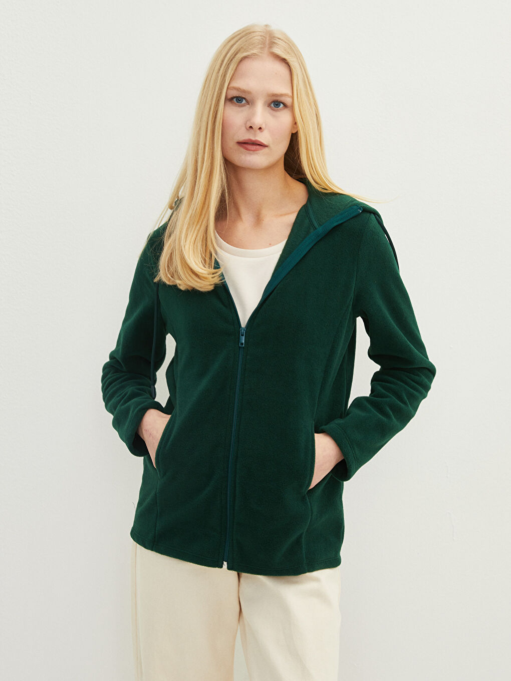 Yeşil Kapüşonlu Düz Cep Detaylı Uzun Kollu Polar Kadın Spor Hırka