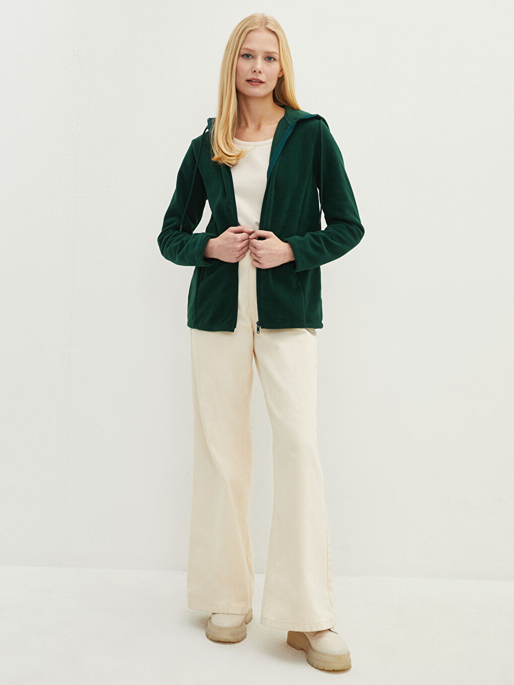 Yeşil Kapüşonlu Düz Cep Detaylı Uzun Kollu Polar Kadın Spor Hırka-2