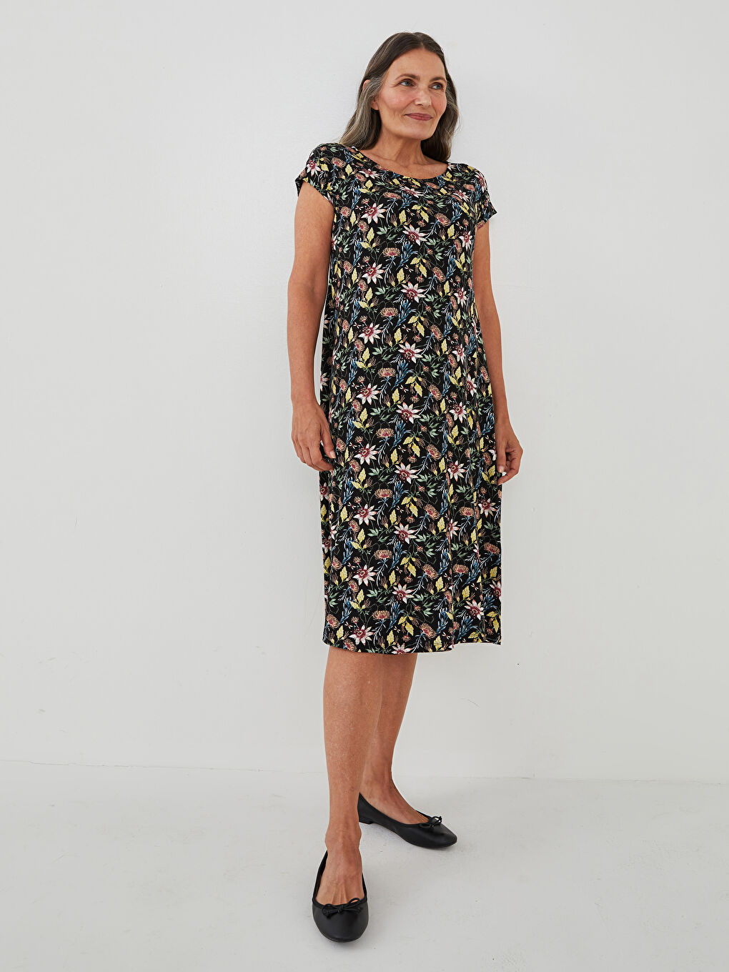 Crew Neck Floral A-Line Short Sleeve Women's Dress-1