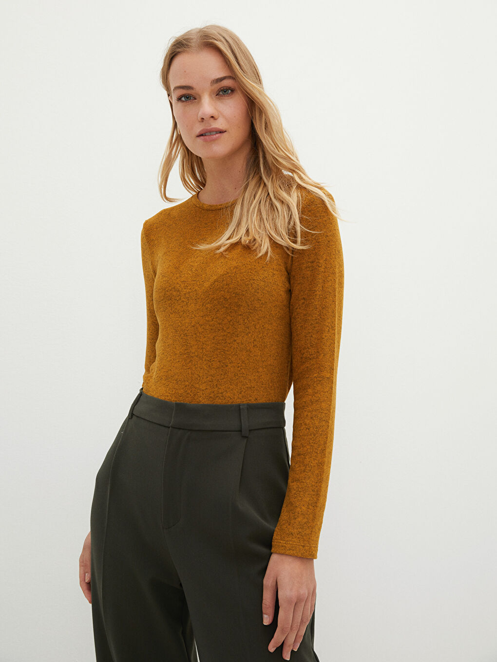 Sarı Bisiklet Yaka Düz Uzun Kollu Kadın Tişört