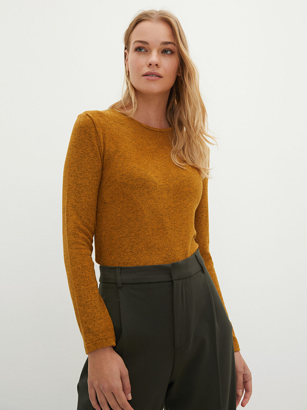 Sarı Bisiklet Yaka Düz Uzun Kollu Kadın Tişört-1