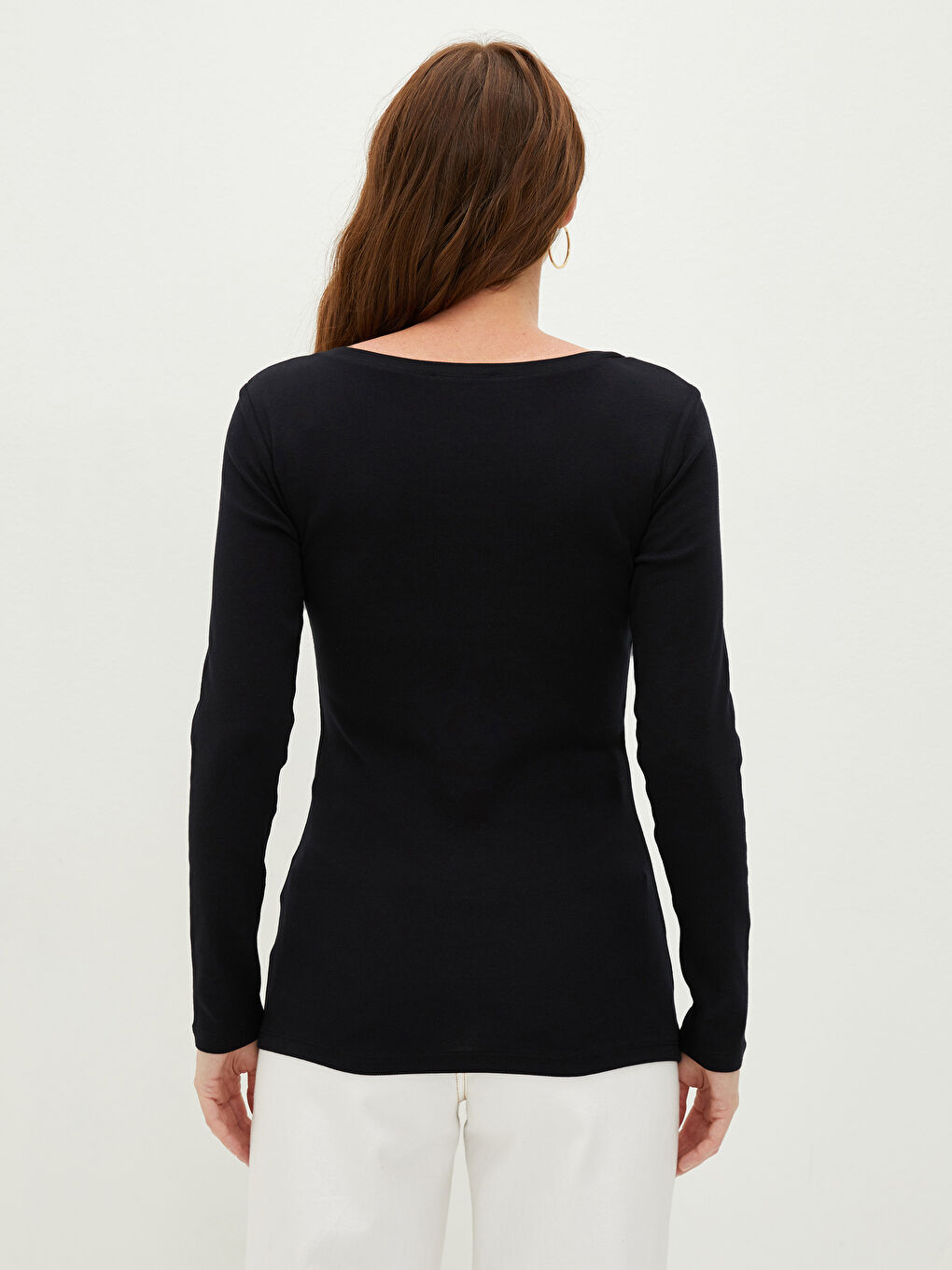 Women's U-Neck Plain Long Sleeve Cotton T-Shirt-4
