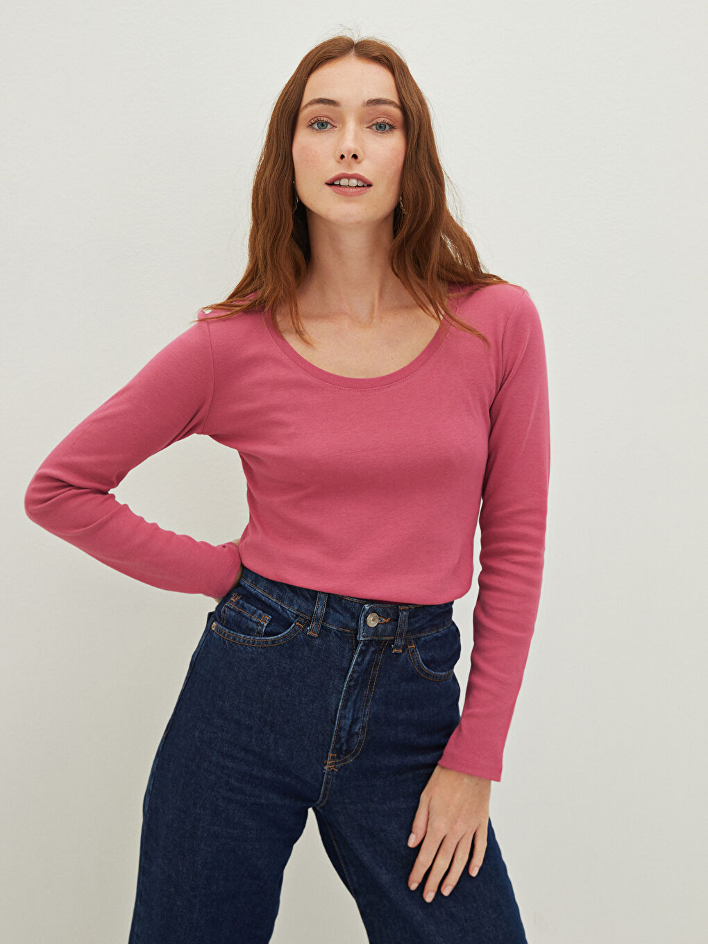 Pembe U Yaka Düz Uzun Kollu Pamuklu Kadın Tişört-2